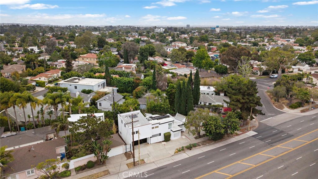 10540 W Olympic