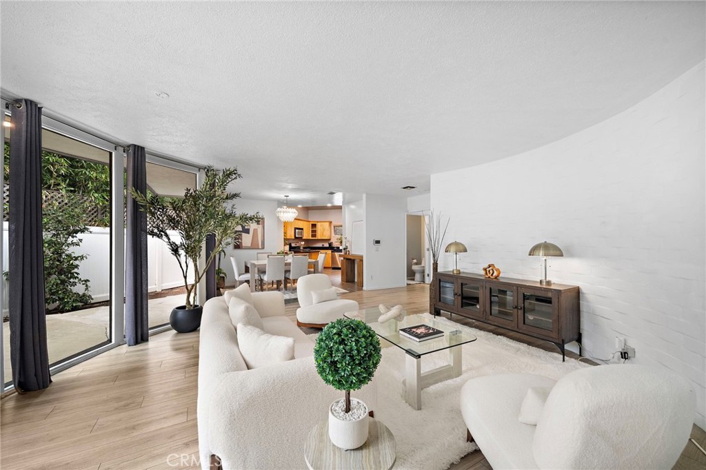 10540 W Olympic