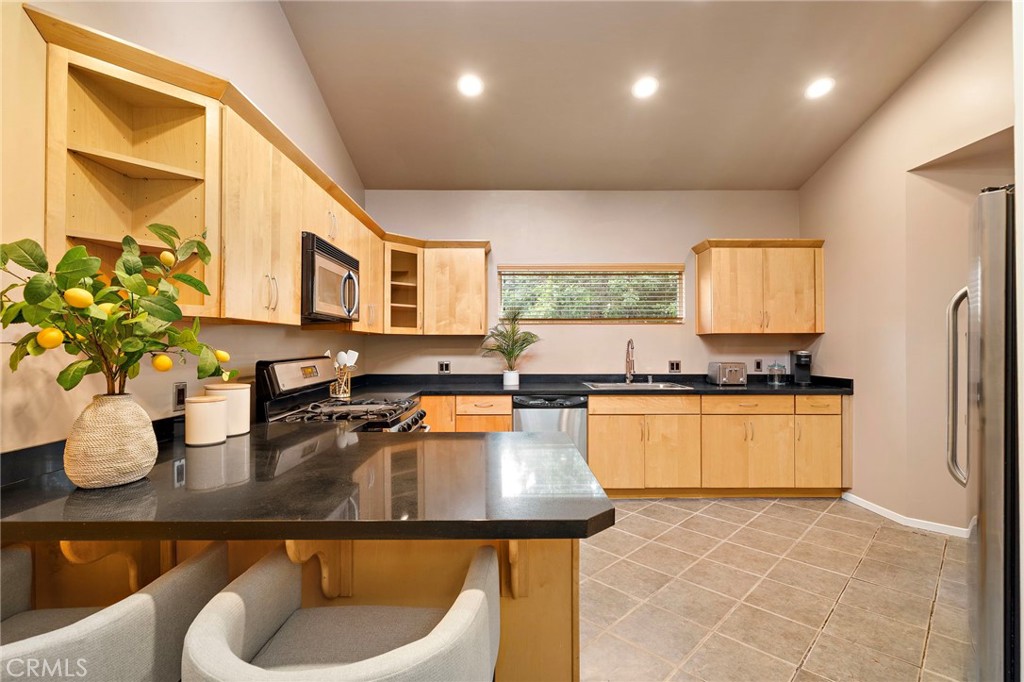 10540 W Olympic