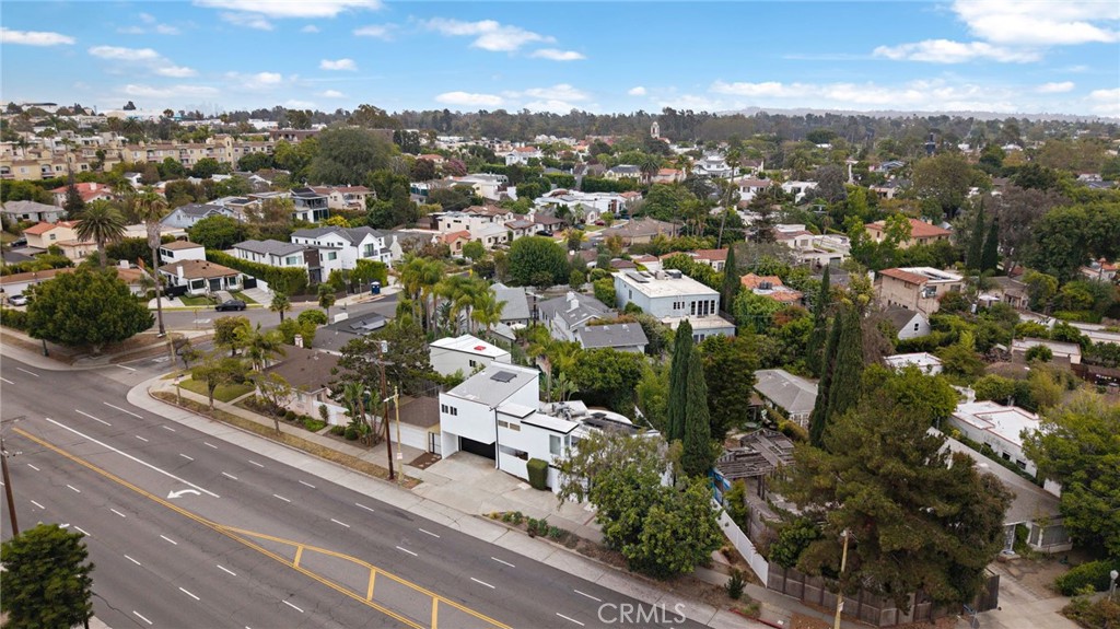 10540 W Olympic