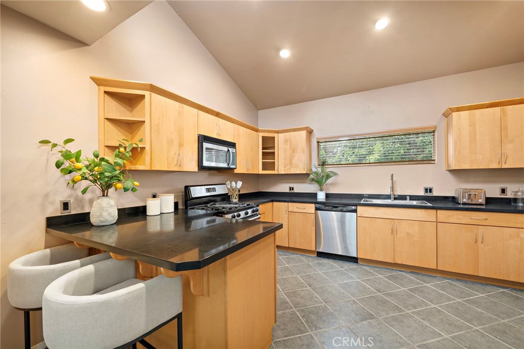 10540 W Olympic