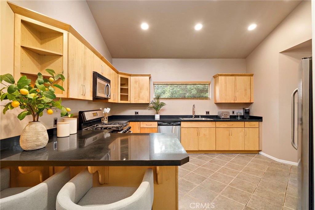 10540 W Olympic