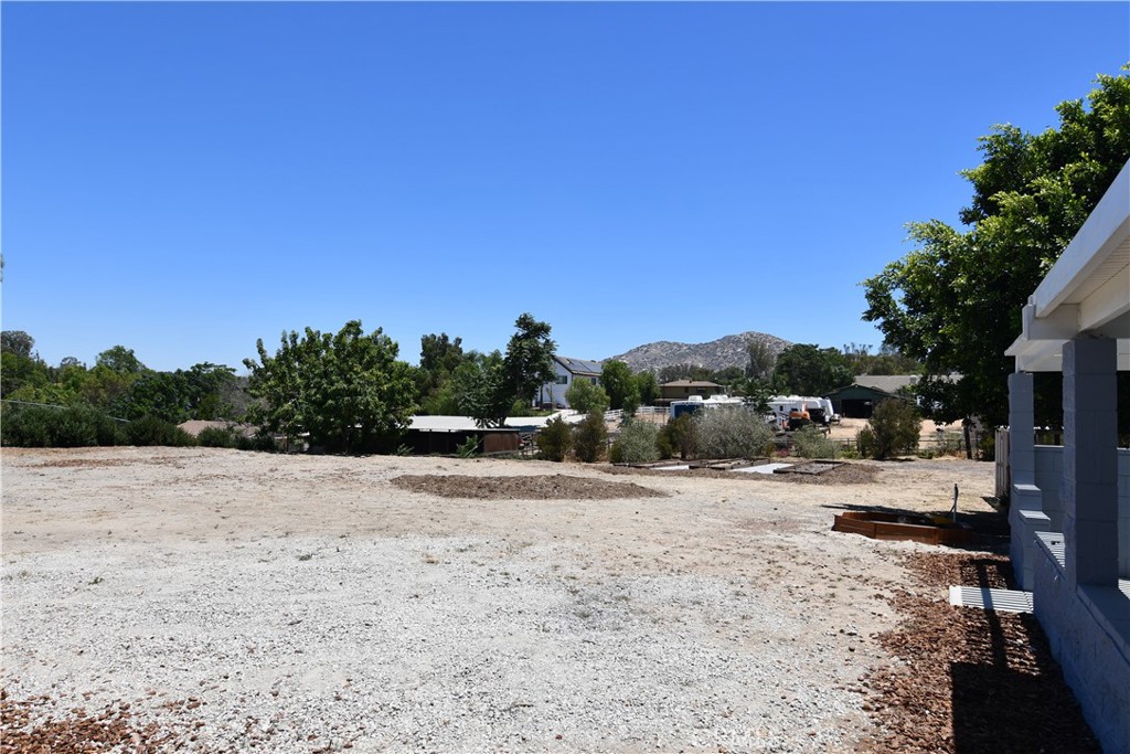 2161 Valley View