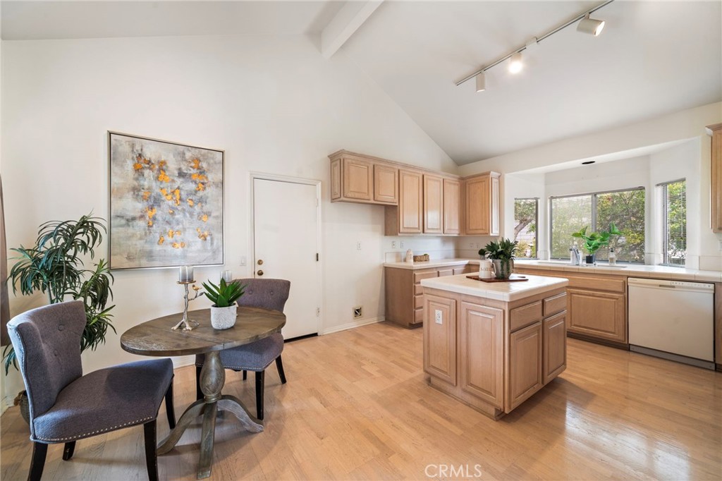 34142 Capistrano by the Sea