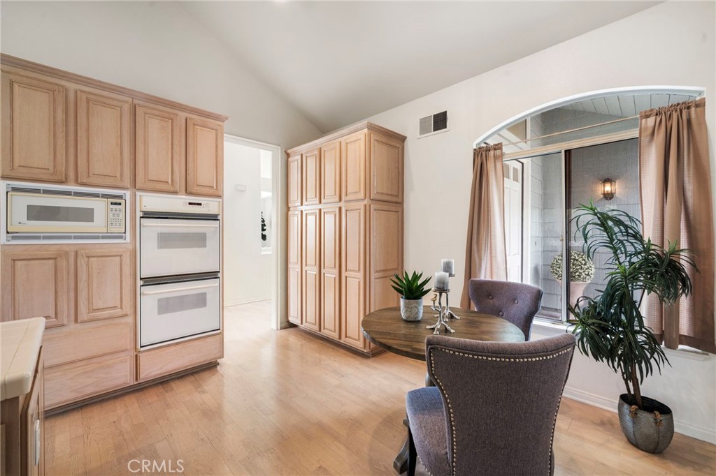 34142 Capistrano by the Sea
