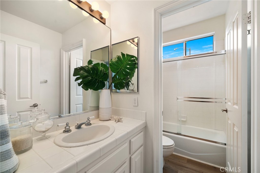 34142 Capistrano by the Sea