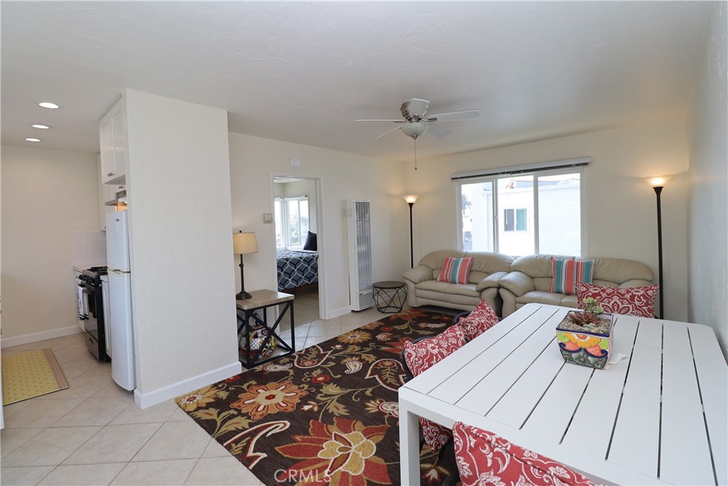 330 Avenida Cabrillo 2