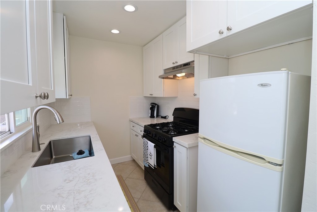 330 Avenida Cabrillo 2