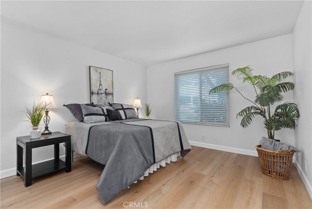 6951 Knollcrest 56