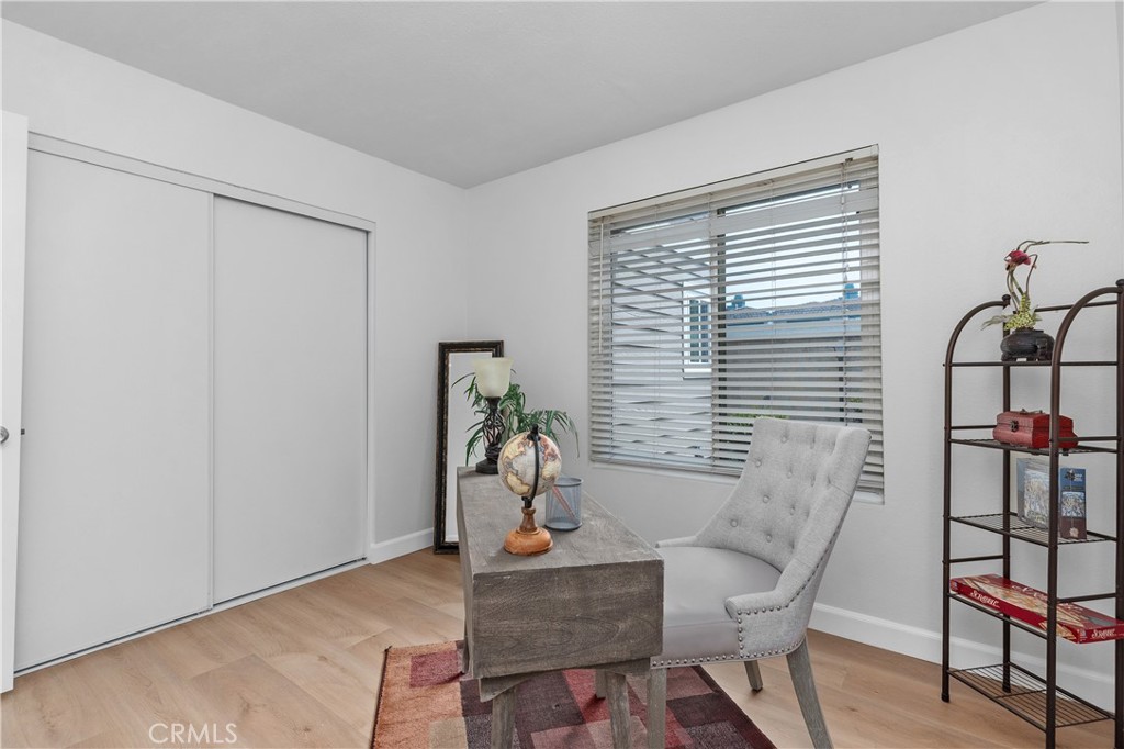 6951 Knollcrest 56
