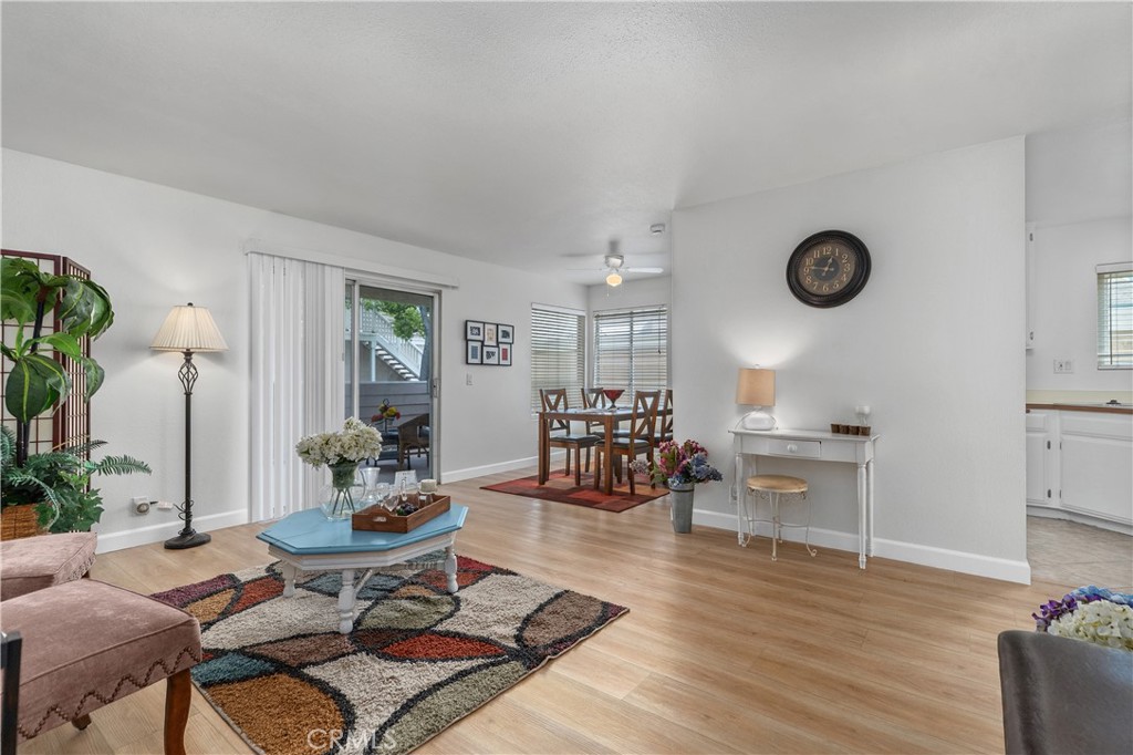 6951 Knollcrest 56