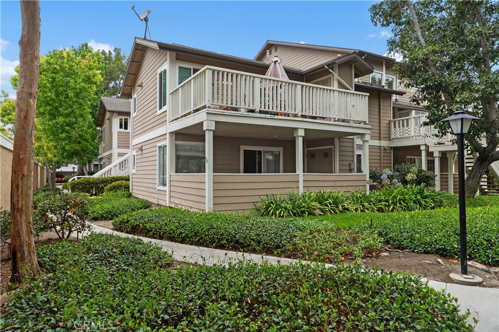 6951 Knollcrest 56