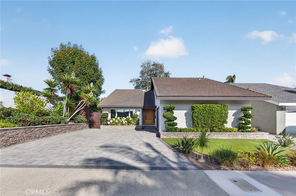 33052 Santiago Drive