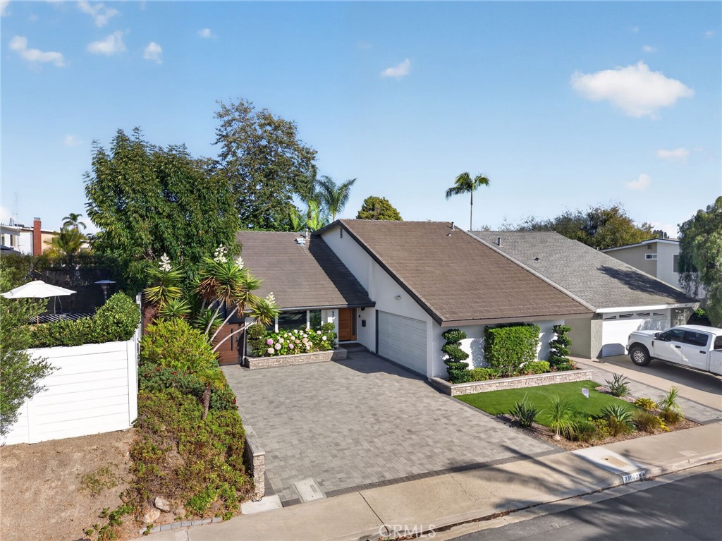 33052 Santiago Drive