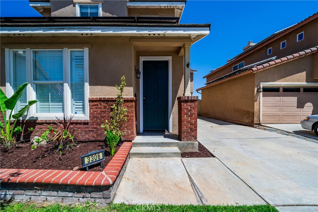 3306 Rochelle