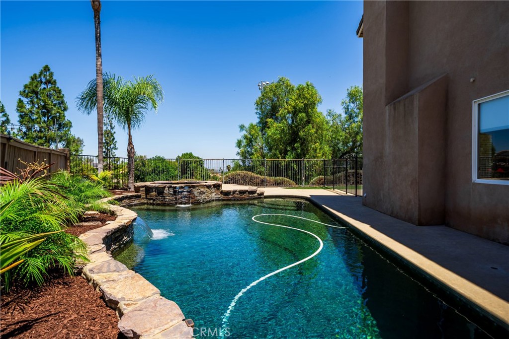 3306 Rochelle