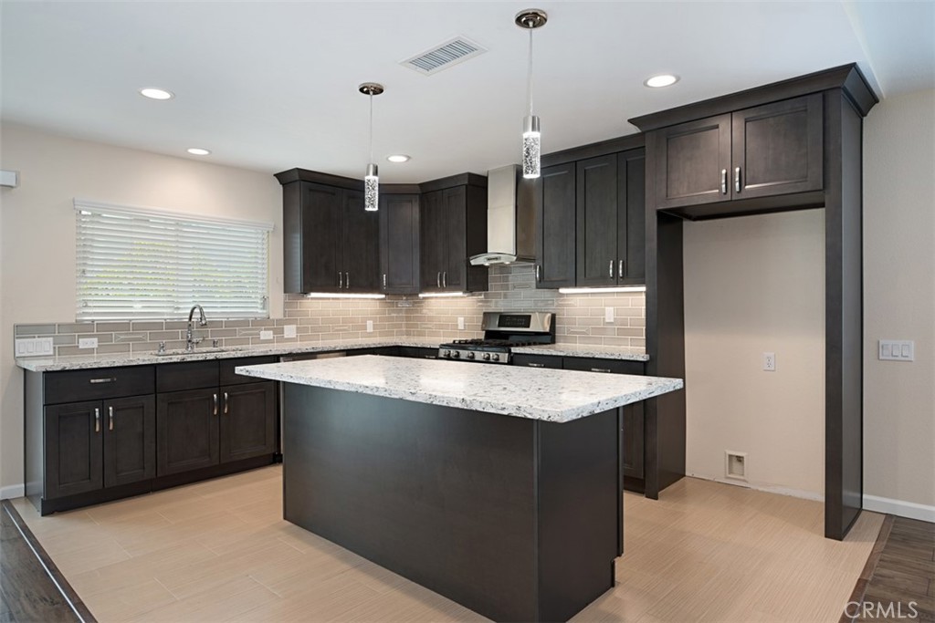 602 Carnation