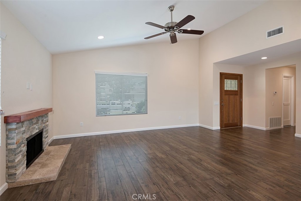 602 Carnation