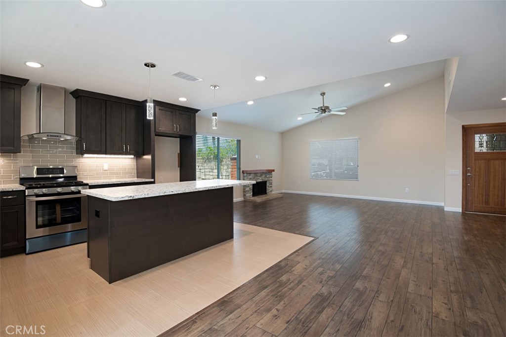 602 Carnation