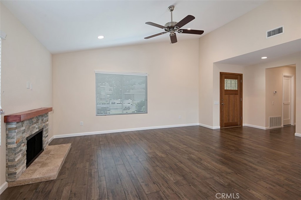 602 Carnation