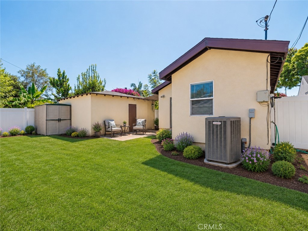 6160 Pepperwood