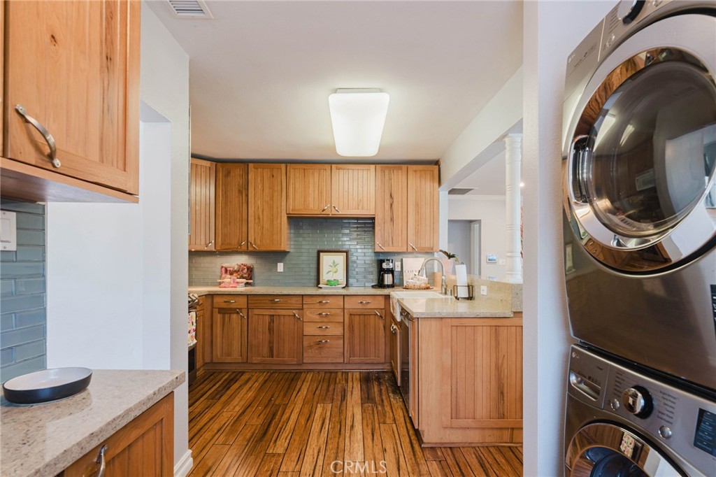 6160 Pepperwood
