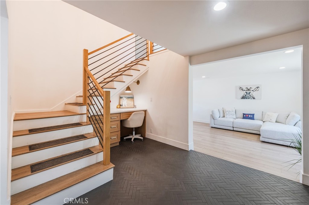 3550 Goldenrod Circle