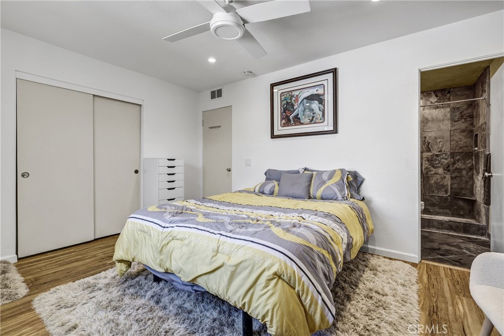 718 Calle Divino