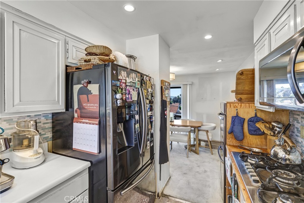 718 Calle Divino