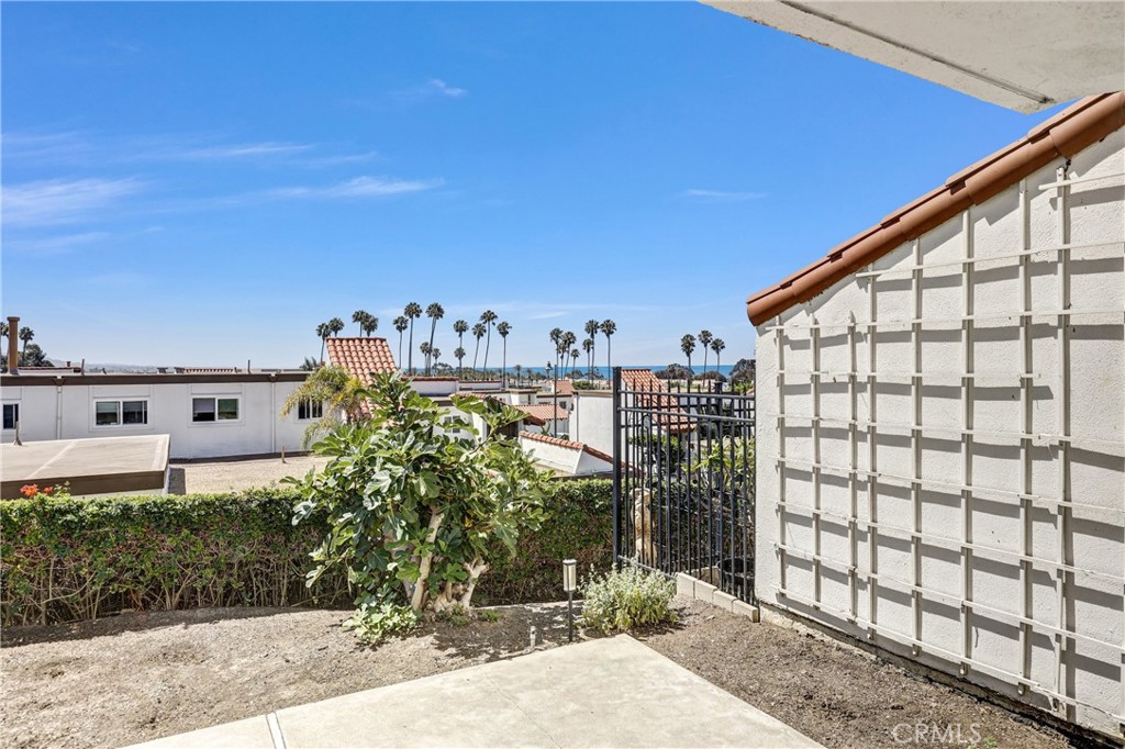 718 Calle Divino