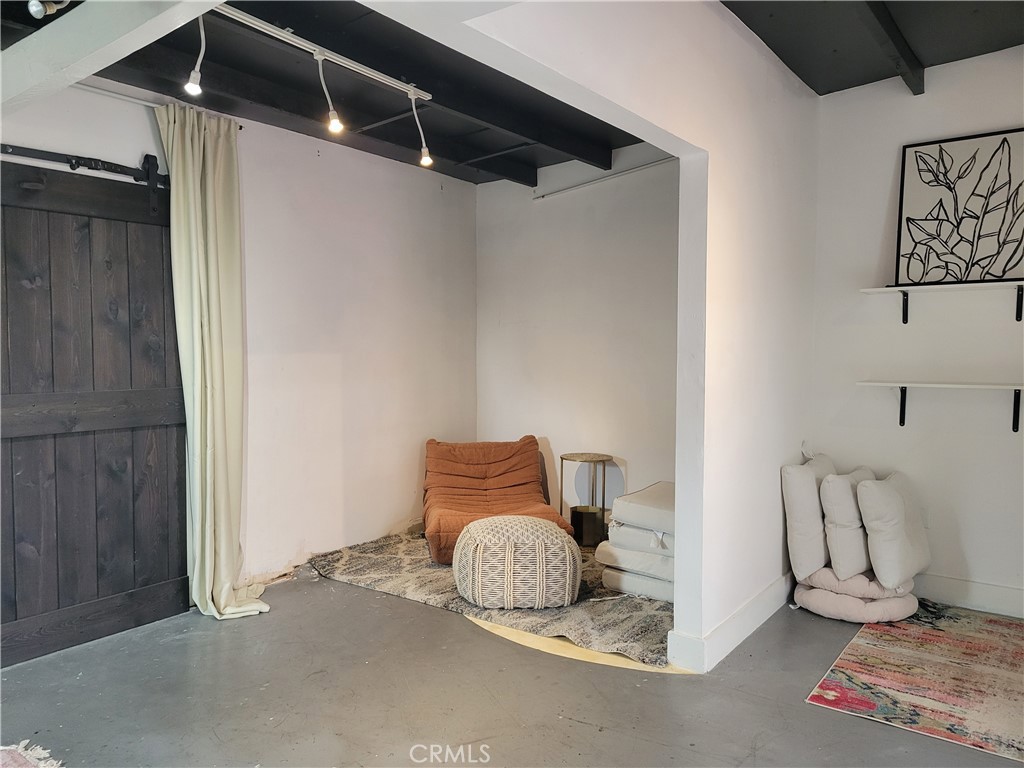 2828 E 10th