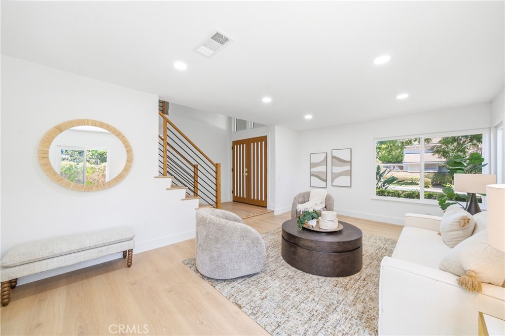 137 S Thistle Road