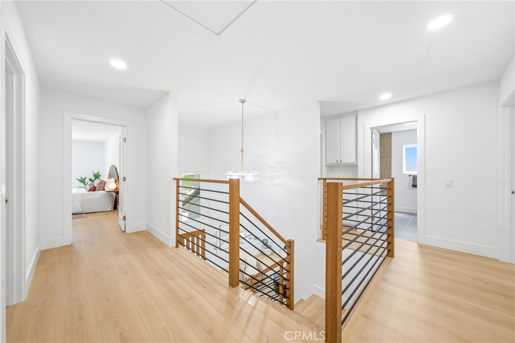 137 S Thistle Road