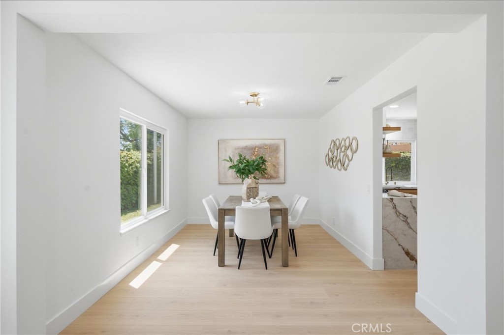 137 S Thistle Road