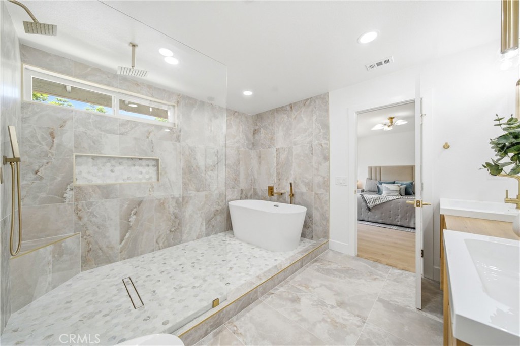 137 S Thistle Road