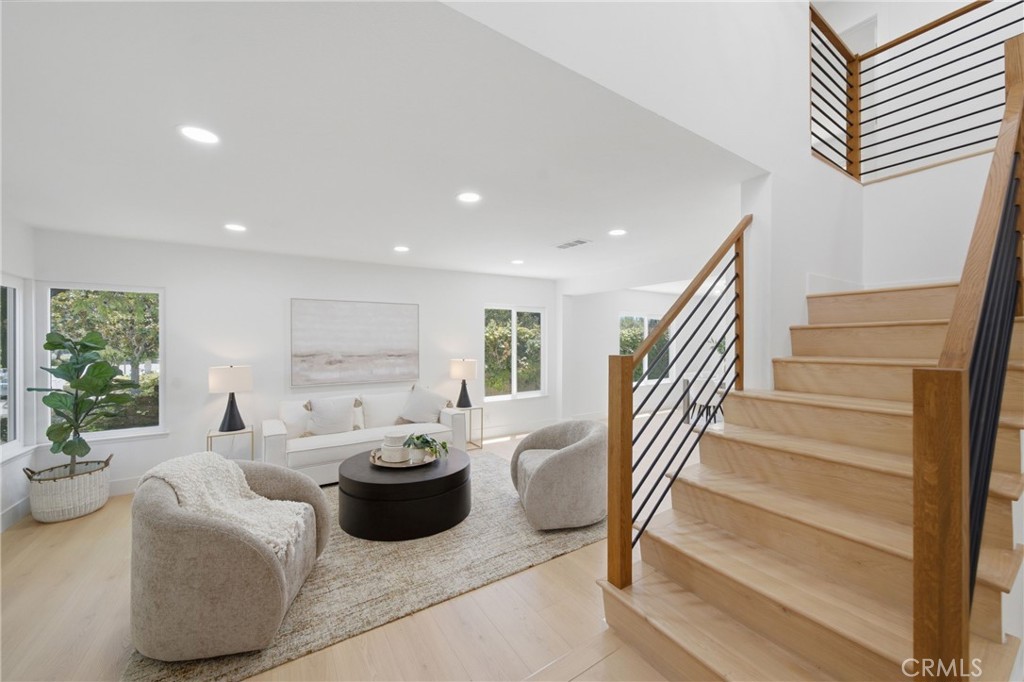 137 S Thistle Road