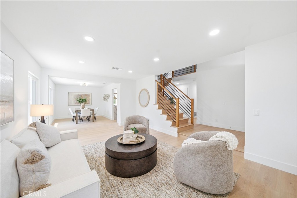 137 S Thistle Road