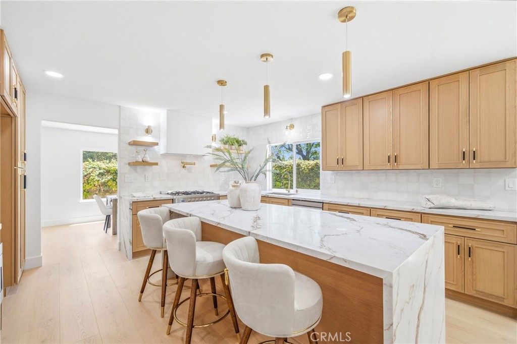 137 S Thistle Road