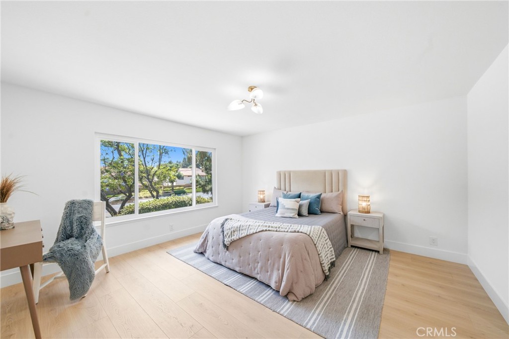 137 S Thistle Road
