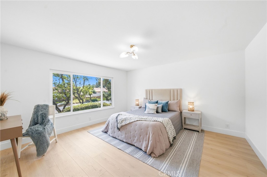 137 S Thistle Road