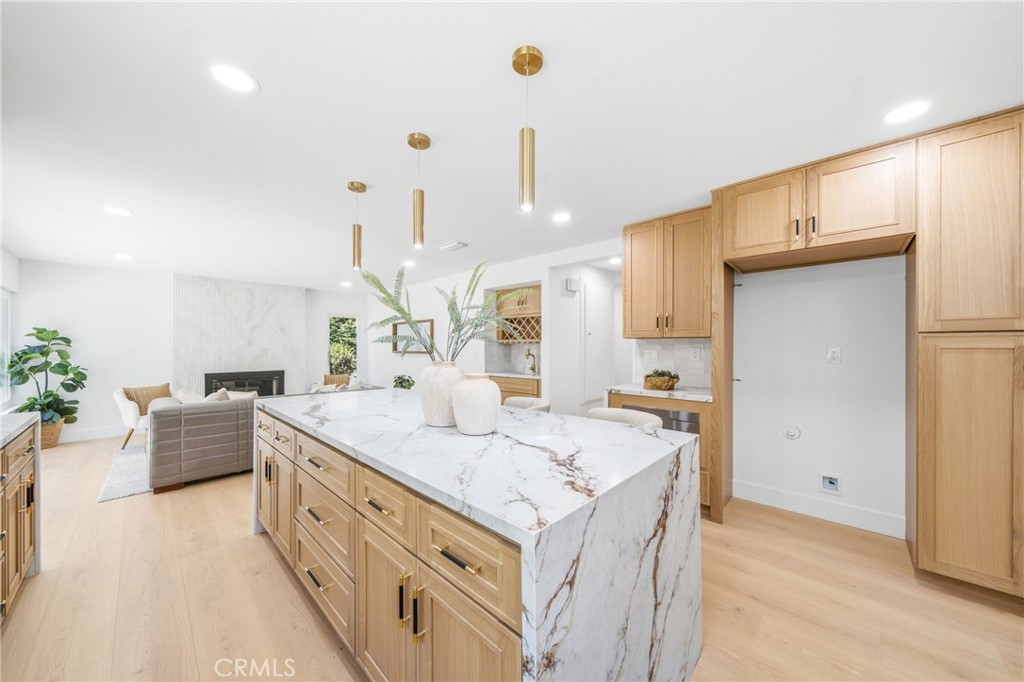 137 S Thistle Road