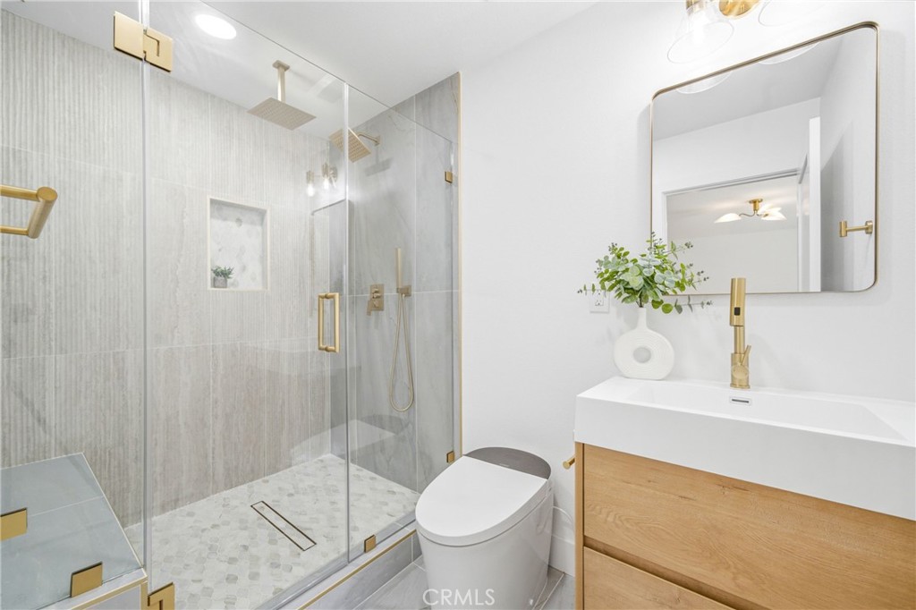 137 S Thistle Road