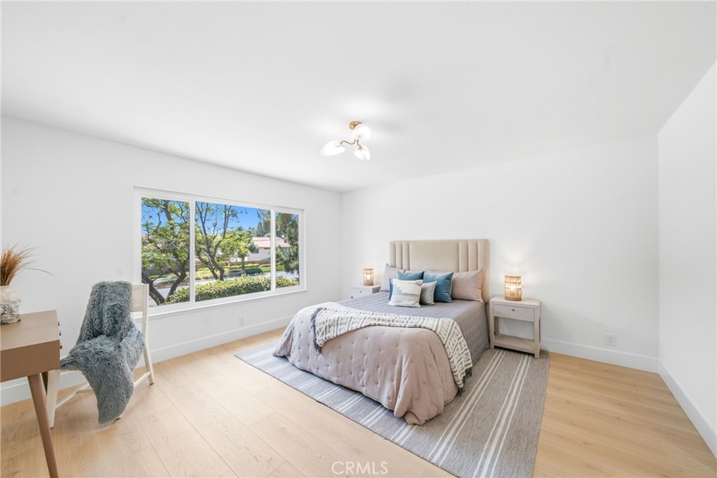137 S Thistle Road