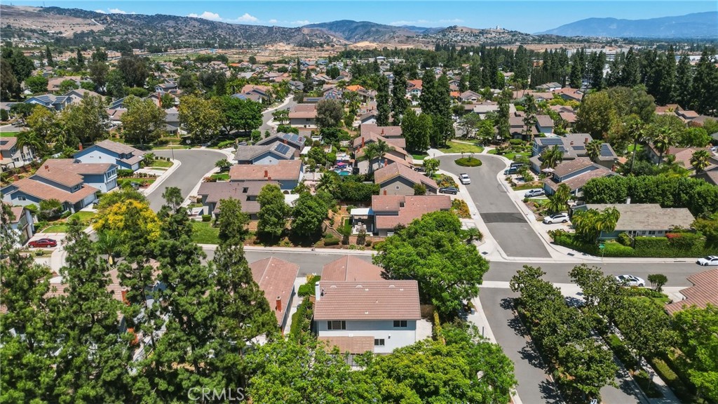 137 S Thistle Road