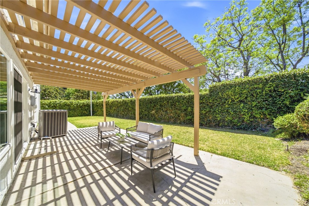 137 S Thistle Road