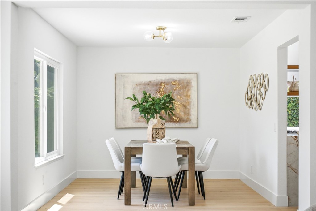 137 S Thistle Road