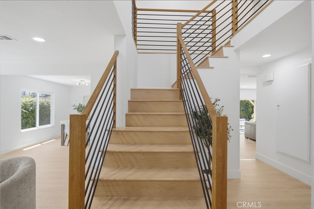 137 S Thistle Road