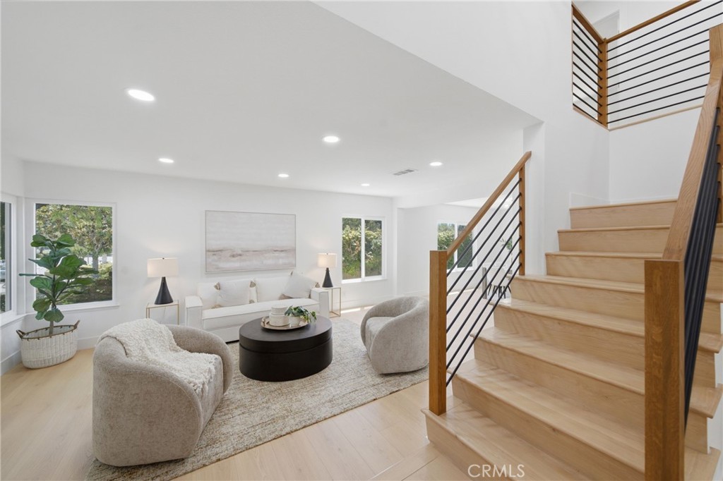 137 S Thistle Road