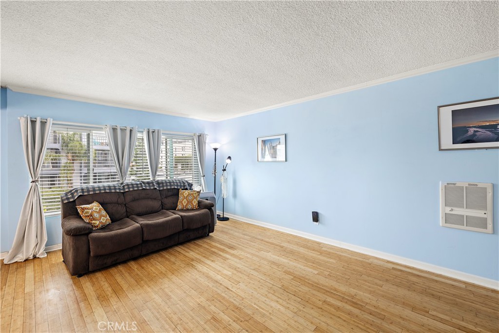 335 Cedar Ave #315
