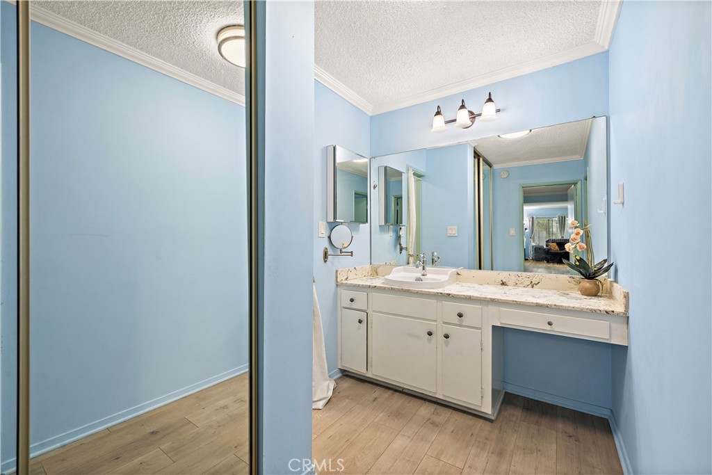 335 Cedar Ave #315